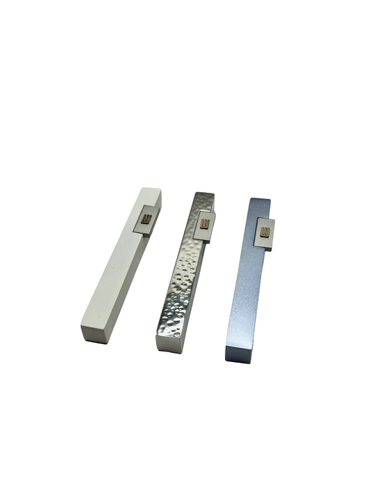 Mezouzah Design Minimaliste en Aluminium